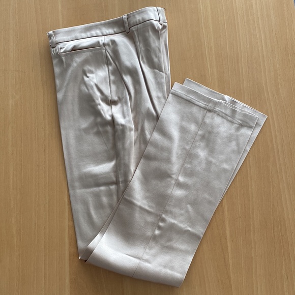 Club Monaco Gold Sateen Pantsuit. - Picture 4 of 4